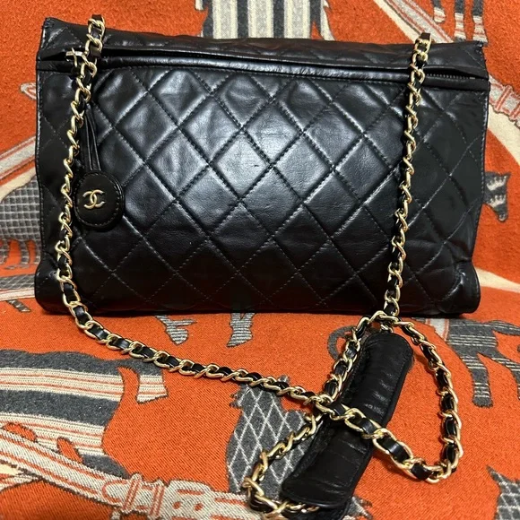 CHANEL ❤️🌟CLASSIC VINTAGE FLAP LAMBSKIN BAG⭐️ - Picture 3 of 12